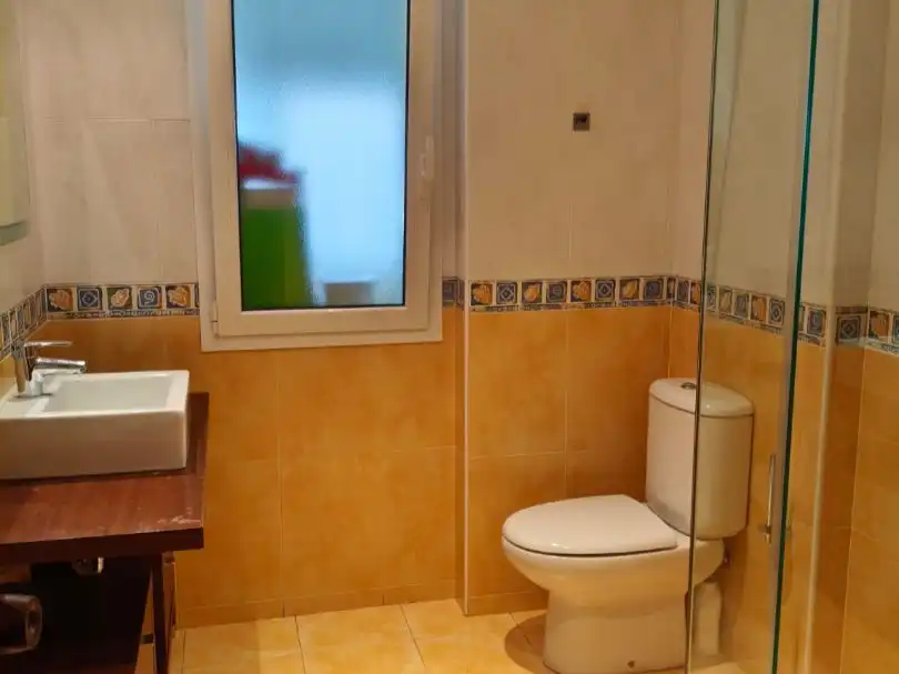 Pis en venda a Santa Teresa - San Pedro Cardeña Bany de Pis en venda en Burgos Capital amb Balcó