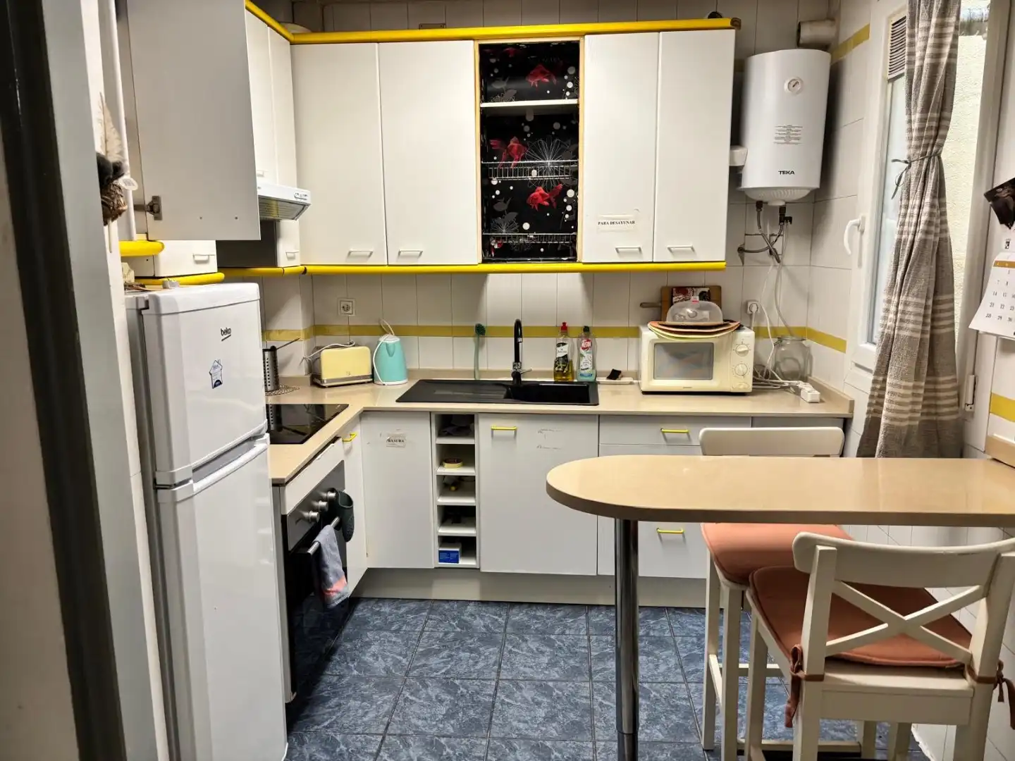 Piso de alquiler en Calle del Monte Urgull, 1, Numancia Cocina de Piso de alquiler en Madrid con Aire acondicionado, Calefacción y Amueblado