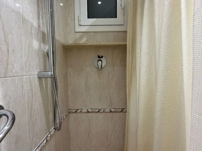 Flat for sale in Sant Vicenç Dels Horts Bathroom of Flat for sale in Sant Vicenç Dels Horts with Heating, Parquet flooring and Video intercom