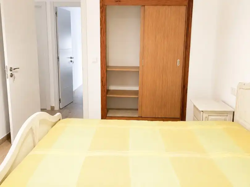 Pis de lloguer a Carrer de Francisco Rover, 3, Bons Aires Dormitori de Pis de lloguer en Palma de Mallorca amb Moblat i Balcó
