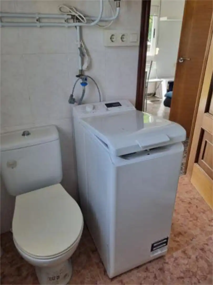 Einfamilien-Reihenhaus zur Miete in Sobrado (A Coruña) Badezimmer von Einfamilien-Reihenhaus zur Miete in Sobrado (A Coruña) mit Privatgarten, Terrasse und Abstellraum