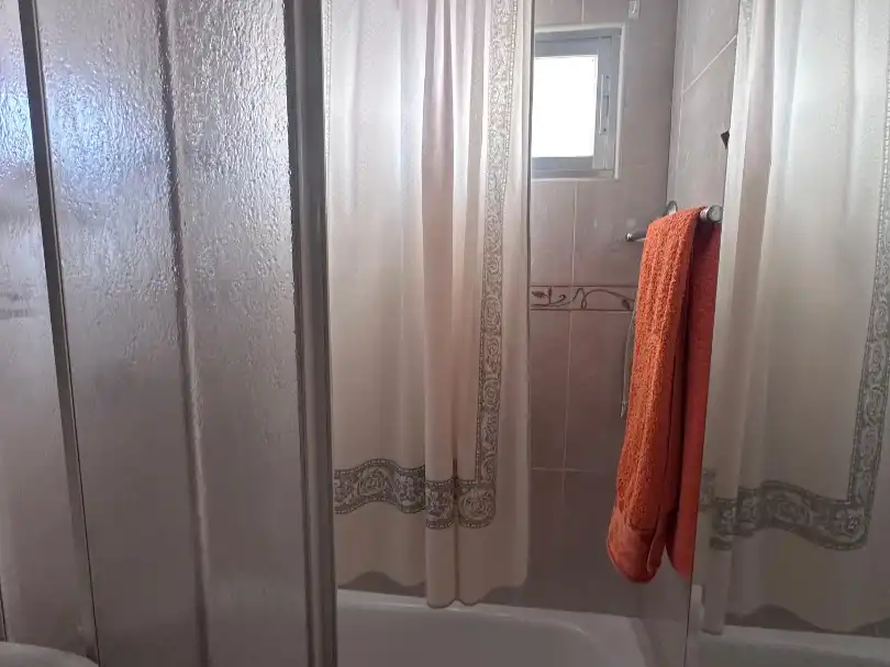 Wohnung zum Verkauf in Avenida de Castilla, 18, Guadalajara Capital Badezimmer von Wohnung zum Verkauf in Guadalajara Capital