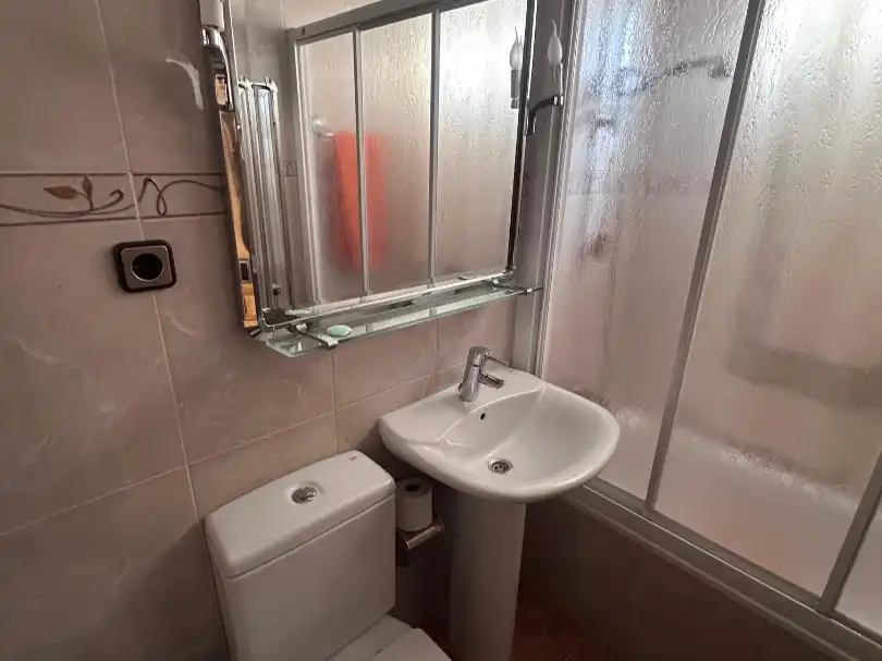 Wohnung zum Verkauf in Avenida de Castilla, 18, Guadalajara Capital Badezimmer von Wohnung zum Verkauf in Guadalajara Capital