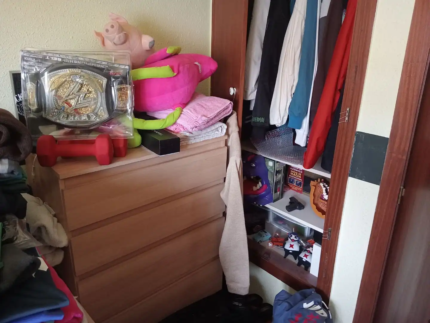 Zimmer in Passatge de Joan Oliver, 14, Santa Perpètua de Mogoda