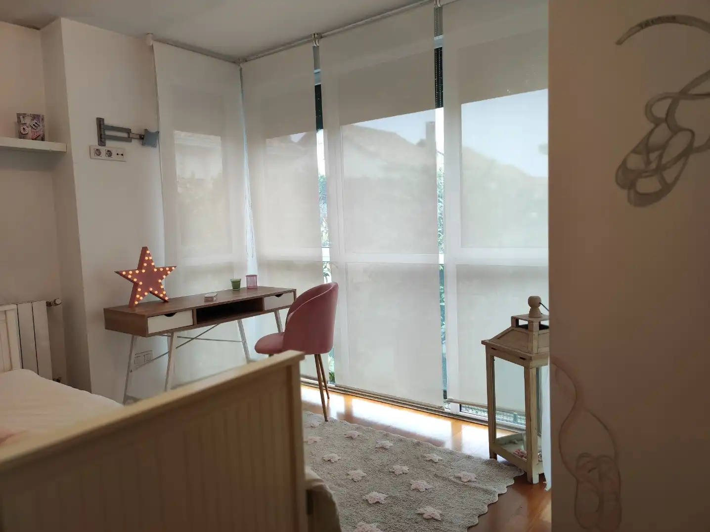 Dúplex en venda a Calle Murillo, 1, Soto de la Marina Dormitori de Dúplex en venda en Santa Cruz de Bezana amb Terrassa i Piscina
