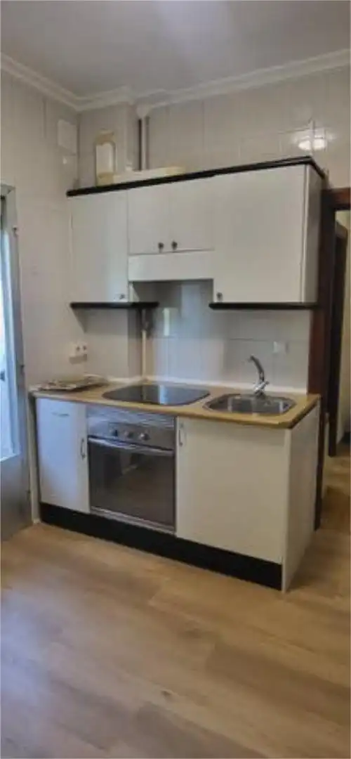 Cocina de Piso de alquiler en Venta de Baños con Terraza