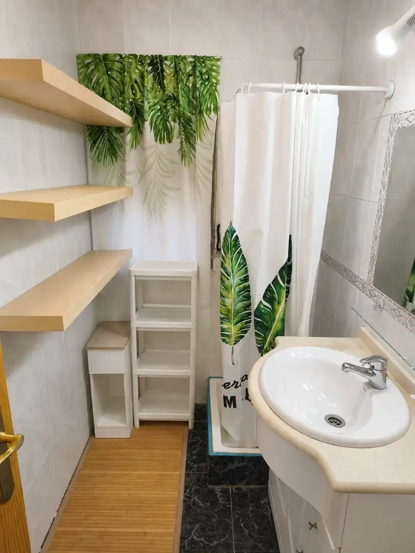 Casa o xalet en venda a Calle Pico de la Peña Negra, 20, Peñalba de Ávila Bany de Casa o xalet en venda en Peñalba de Ávila amb Jardí privat, Terrassa i Traster