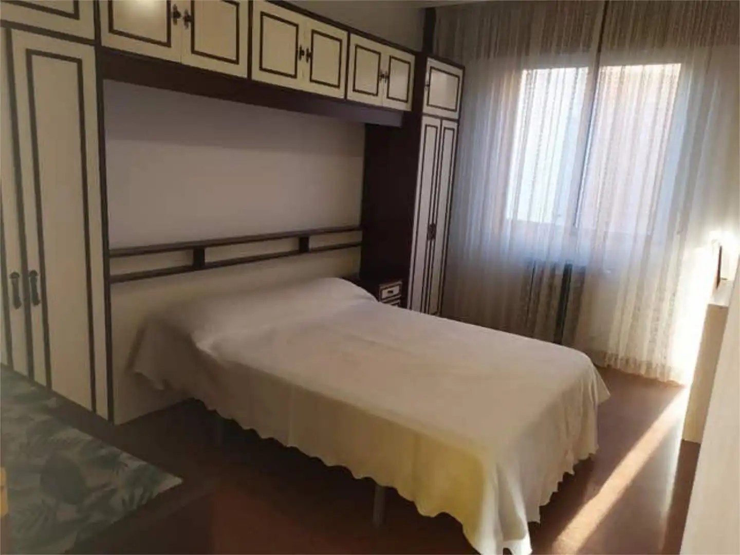 Flat for rent in San Millán - Ayuntamiento Bedroom of Flat for rent in Logroño with Heating, Terrace and Furnished