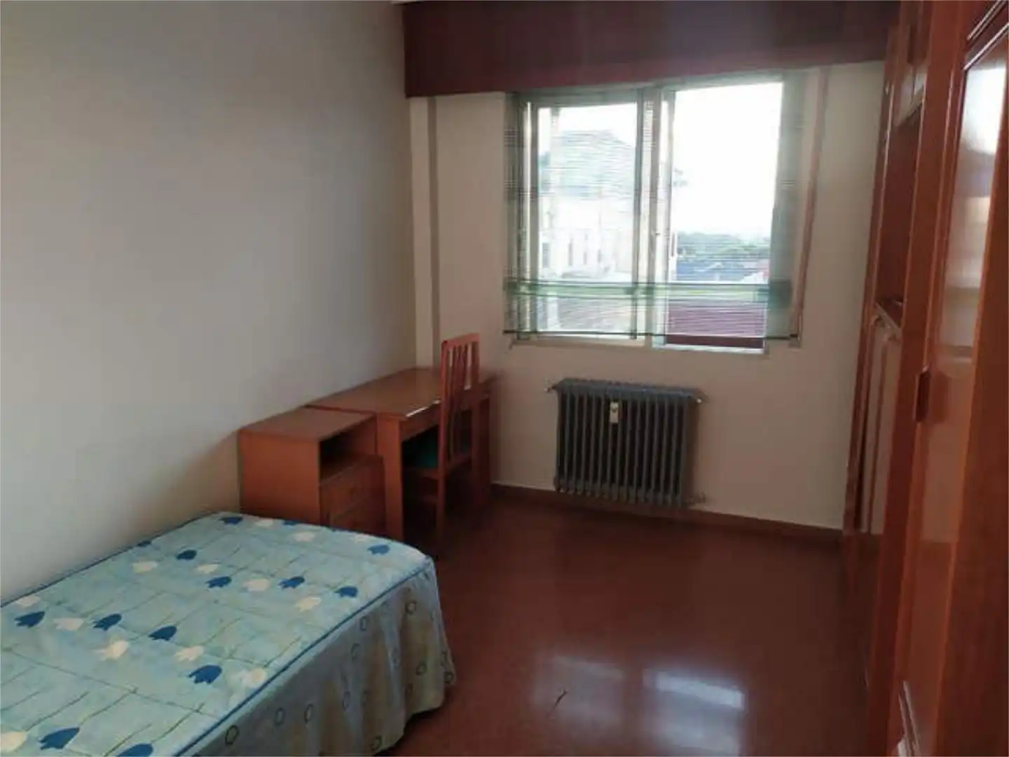 Flat for rent in San Millán - Ayuntamiento Bedroom of Flat for rent in Logroño with Heating, Terrace and Furnished