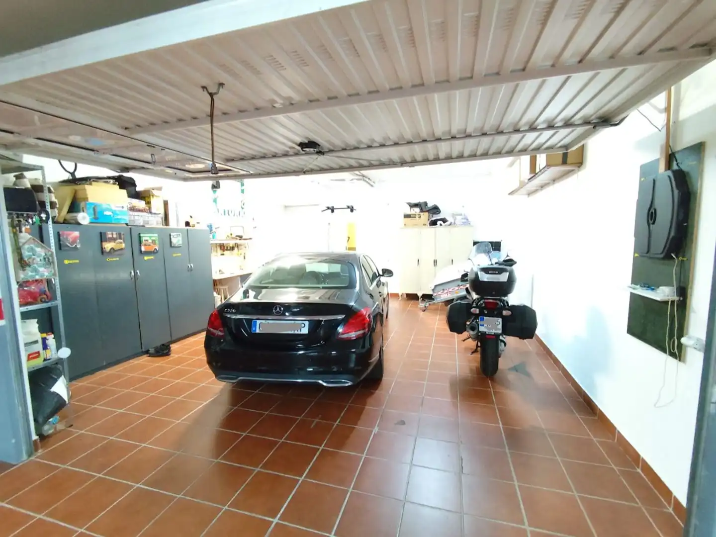 Flat for sale in Calle Escuelas, 20, Villares de la Reina Parking of Flat for sale in Villares de la Reina