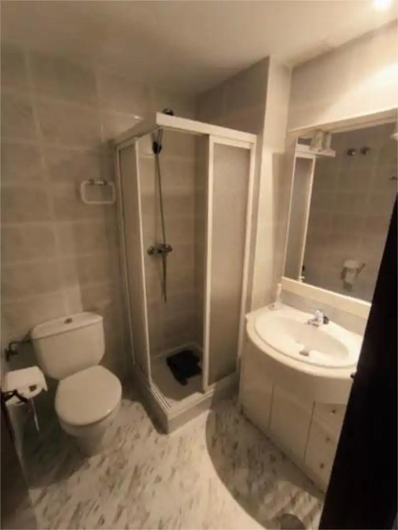 Bathroom of Flat for rent in Alicante / Alacant