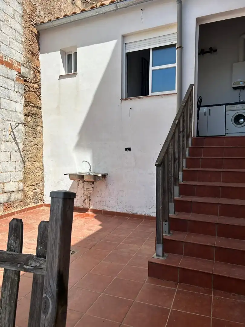 Terrassa de Casa adosada en venda en Feria amb Traster, Moblat i Rentadora