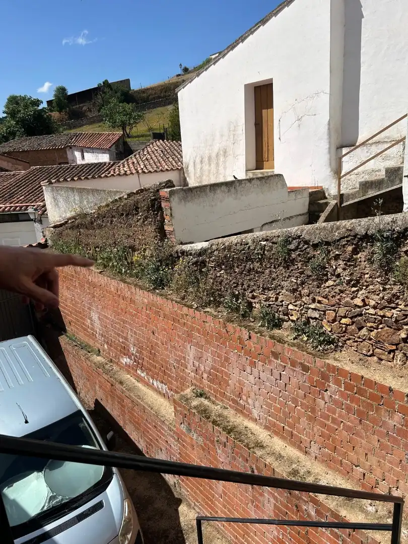 Vista exterior de Casa adosada en venda en Feria amb Traster, Moblat i Rentadora
