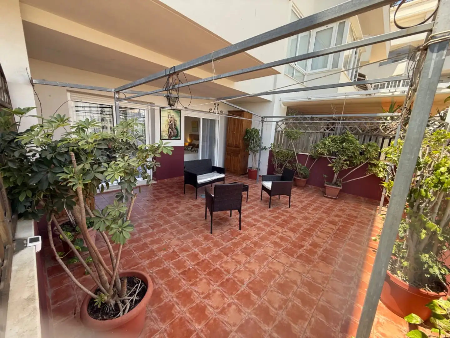 Piso en venta en Avenida Puerta del Mar, 45, Huerta Nueva Terraza de Piso en venta en Estepona con Parquet, Terraza y Piscina