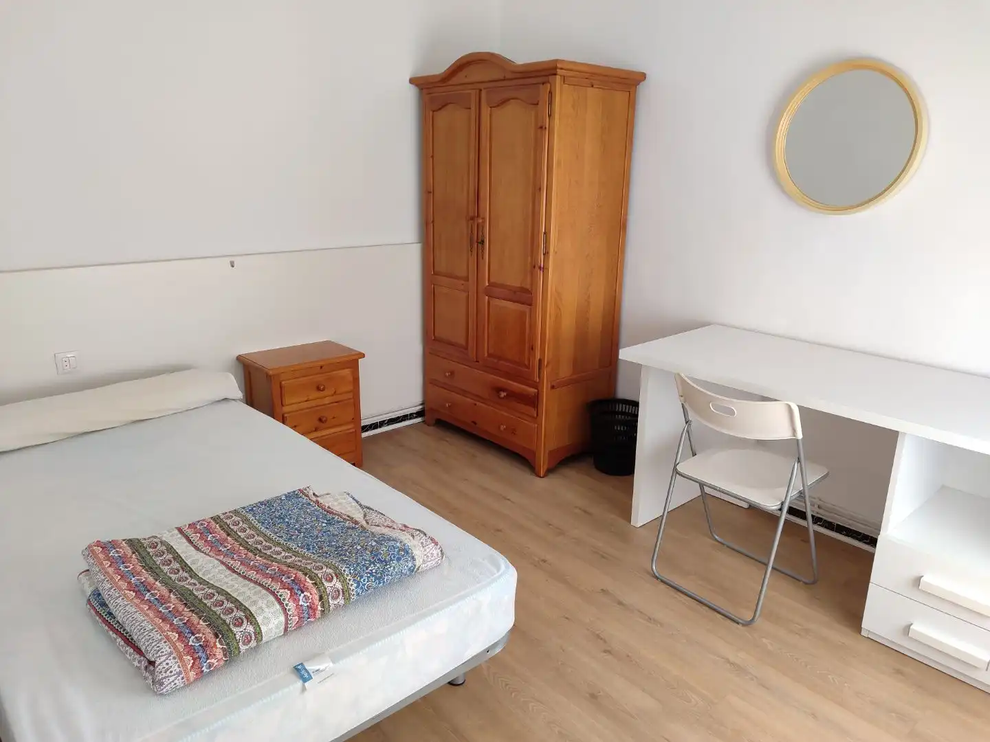 Flat for rent in Carrer d'Alfred Pereña, 5, Príncep de Viana - Clot -Xalets Humbert Torres Bedroom of Flat for rent in Lleida