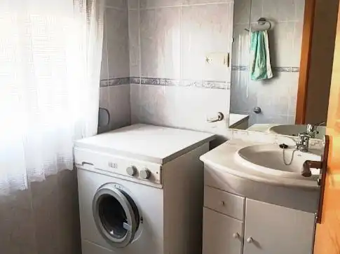 Casa adosada en venta en Calle Antonio Machado, 7, Agudo