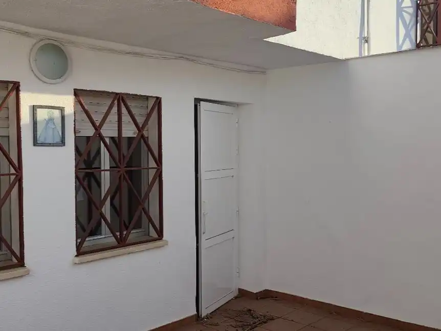 Casa adosada en venta en Calle Antonio Machado, 7, Agudo