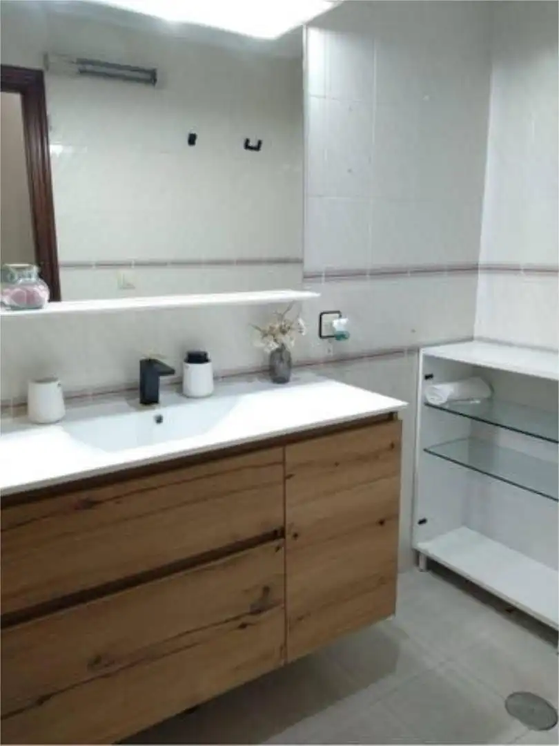 Piso de alquiler en Campo Alto - Club de Campo Baño de Piso de alquiler en Elda