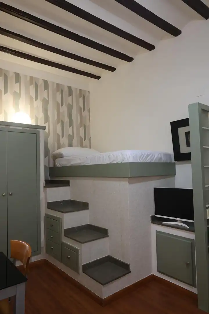 Wohnung zur Miete in Carrer de Sant Vicent, 31, Hospital - Plaza del Real Schlafzimmer von Wohnung zur Miete in Castellón de la Plana / Castelló de la Plana mit Klimaanlage und Balkon