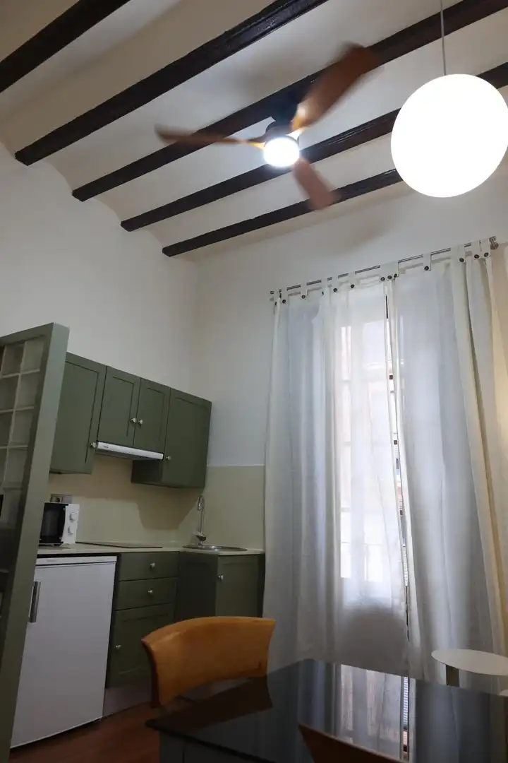 Wohnung zur Miete in Carrer de Sant Vicent, 31, Hospital - Plaza del Real Küche von Wohnung zur Miete in Castellón de la Plana / Castelló de la Plana mit Klimaanlage und Balkon
