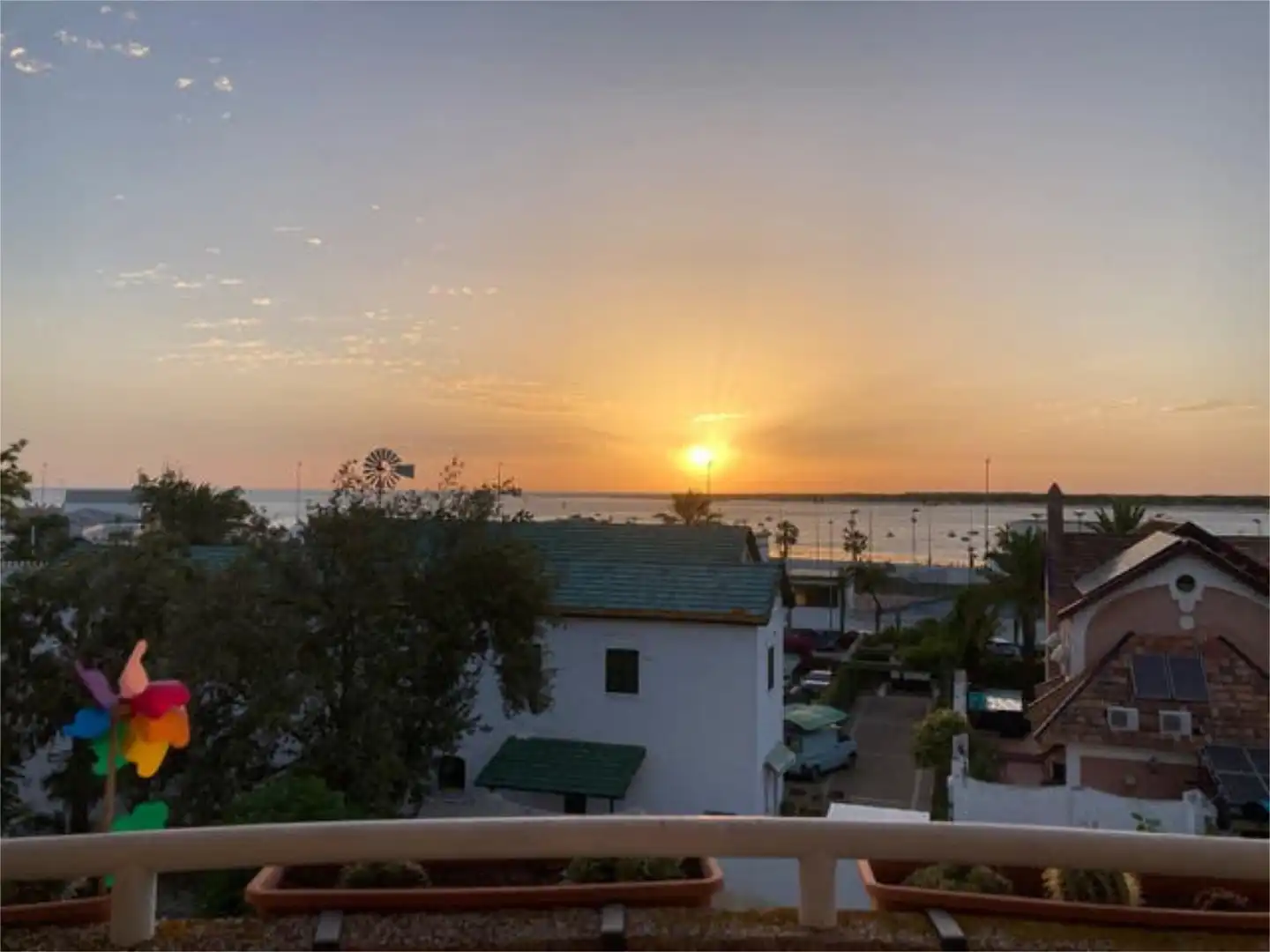 Vista exterior de Piso en venta en Sanlúcar de Barrameda con Calefacción, Terraza y Amueblado