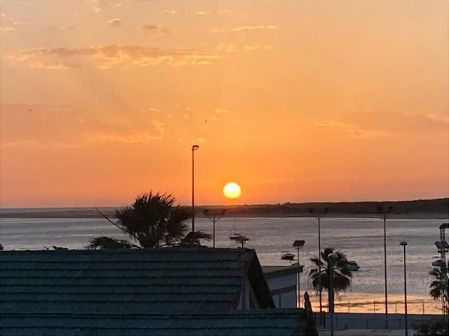 Piso en venta en Sanlúcar de Barrameda con Calefacción, Terraza y Amueblado