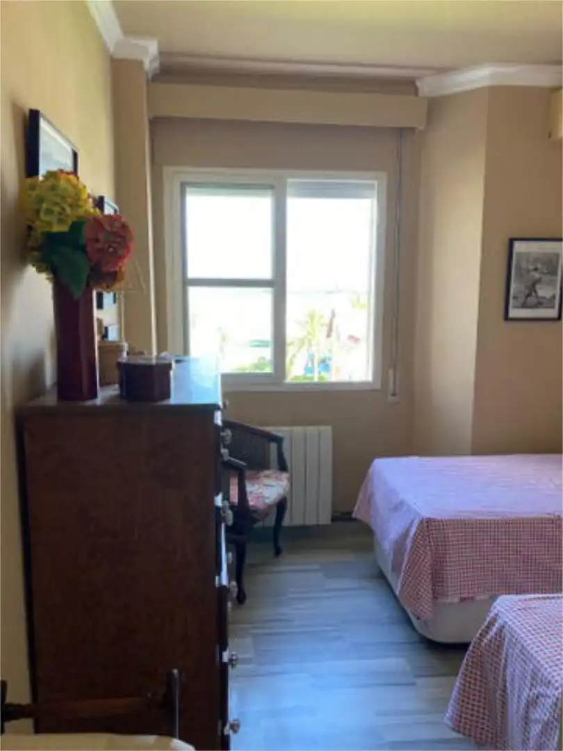 Habitación de Piso en venta en Sanlúcar de Barrameda con Calefacción, Terraza y Amueblado