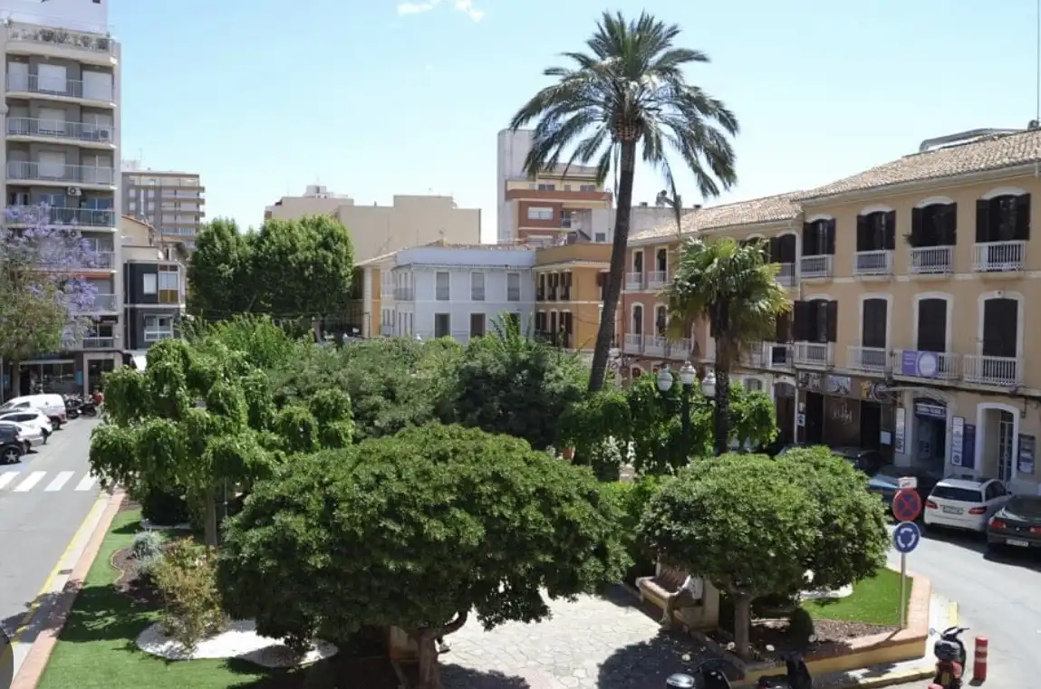 Dachboden zum Verkauf in Carrer del Cop, 3, Centro Urbano Außenansicht von Dachboden zum Verkauf in Dénia mit Terrasse und Balkon