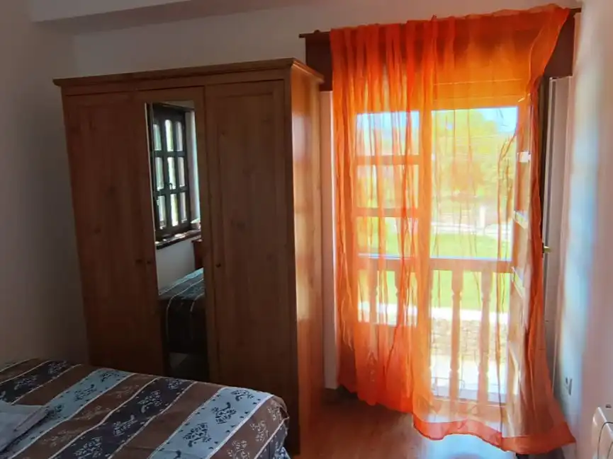 Apartament de lloguer a Barrio Queveda, 16, Santillana del Mar Dormitori de Apartament de lloguer en Santillana del Mar amb Balcó