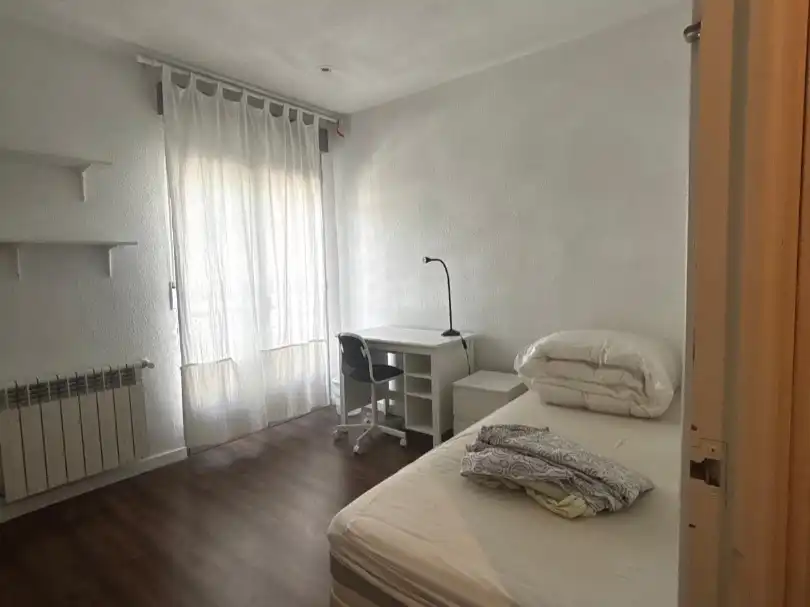 Habitació a Calle Titulcia, 16, Universidad Dormitori de Pis per a compartir en Getafe amb Aire condicionat, Calefacció i Parquet