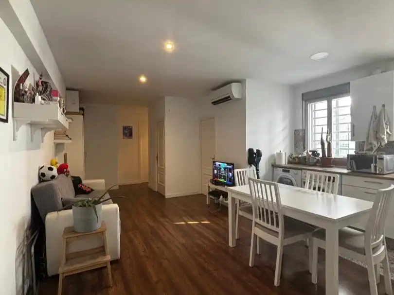 Habitació a Calle Titulcia, 16, Universidad Sala d'estar de Pis per a compartir en Getafe amb Aire condicionat, Calefacció i Parquet