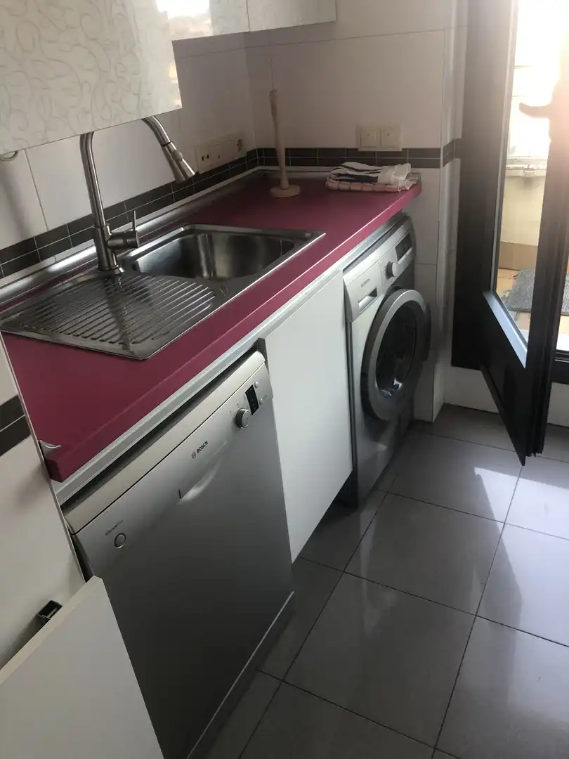 Cocina de Piso de alquiler en Valladolid con Aire acondicionado, Calefacción y Jardín privado