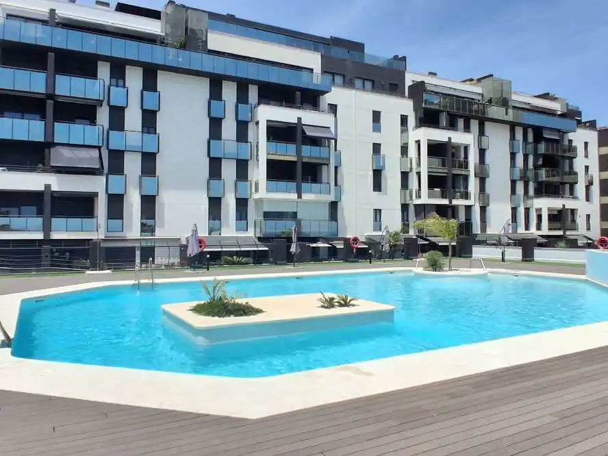 Pis en venda a Calle Encinar, 13, Aguadulce Sur Piscina de Pis en venda en Roquetas de Mar amb Aire condicionat, Terrassa i Piscina
