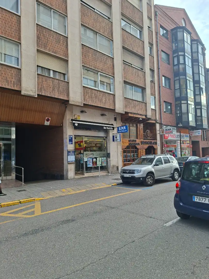 Garage for rent in Burgos