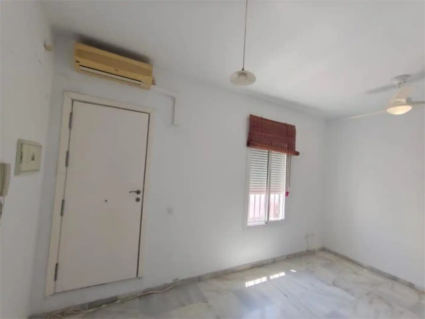 Habitación de Ático de alquiler en Sanlúcar la Mayor
