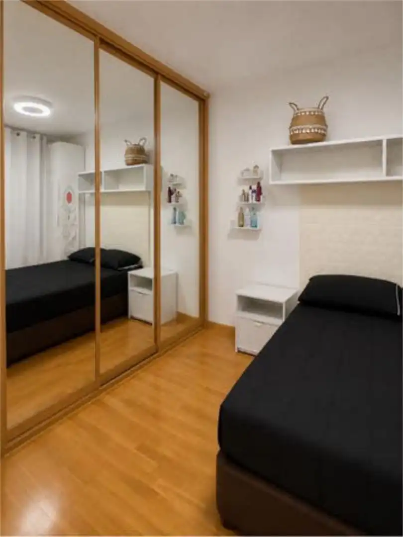 Casa adosada en venta en Urbanización San Isidro Habitación de Casa adosada en venta en Ocaña con Jardín privado, Terraza y Piscina