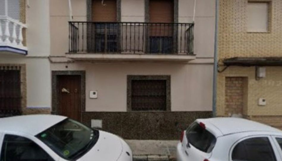 Casa adosada en venda a Calle Turia, 34, Coria del Río, Sevilla - imatge 1 Foto 1 de Casa adosada en venda a Calle Turia, 34, Coria del Río, Sevilla