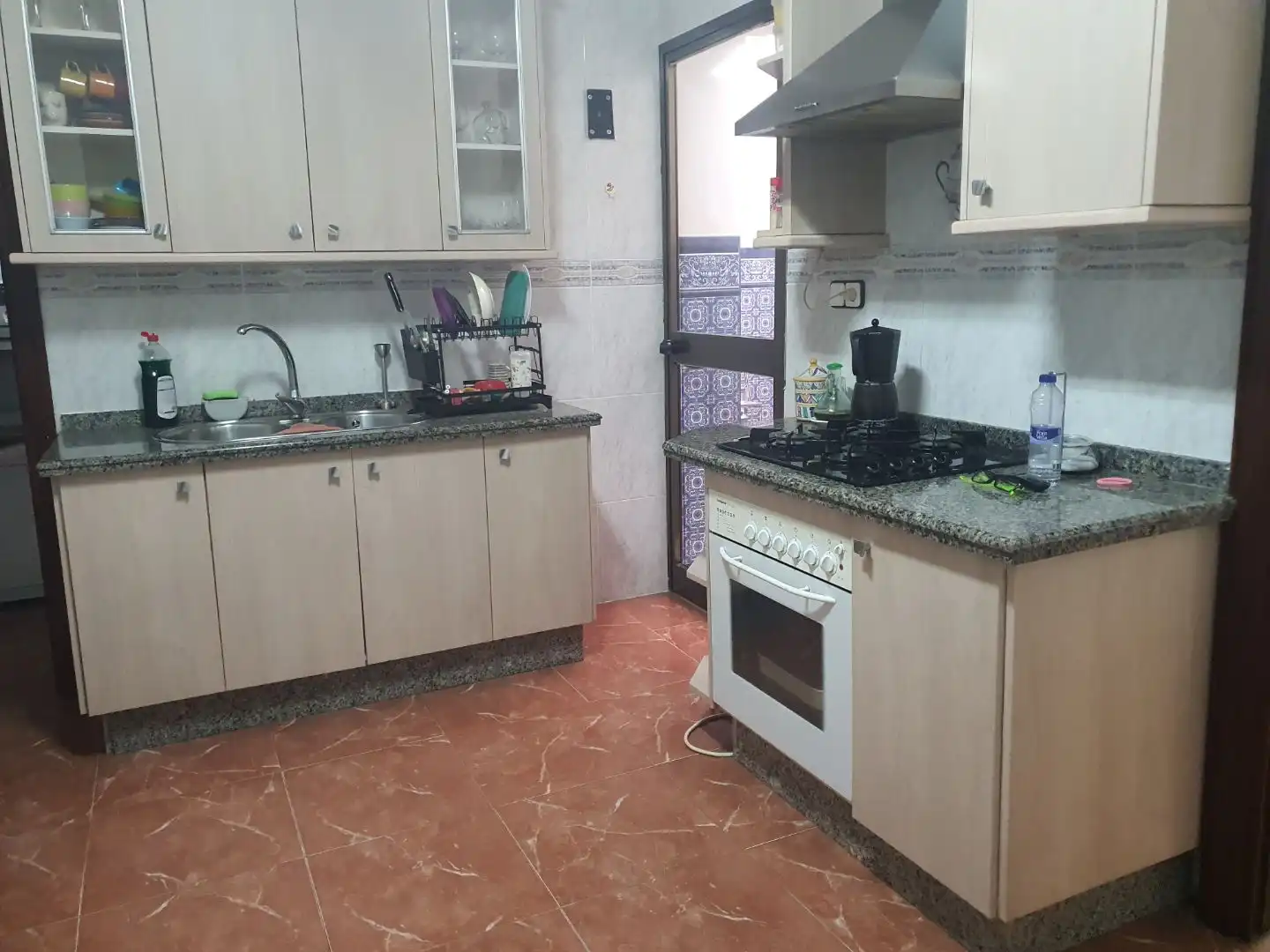Casa adosada en venda a Calle Turia, 34, Coria del Río Cuina de Casa adosada en venda en Coria del Río amb Traster i Balcó