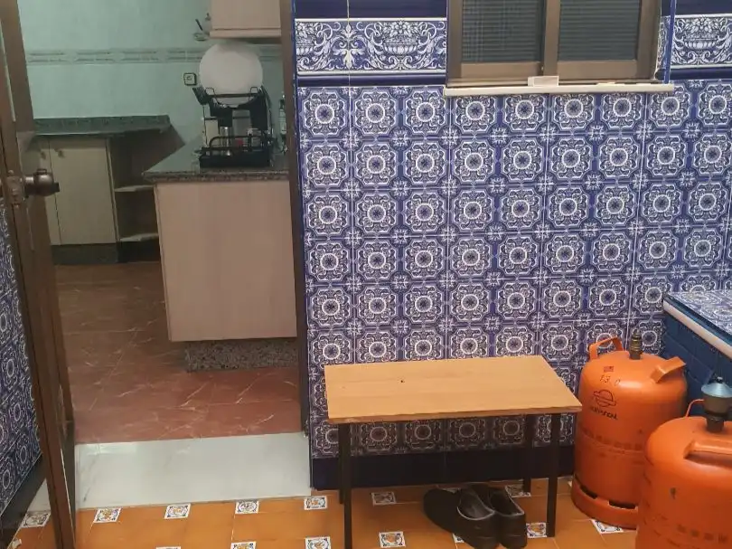 Casa adosada en venda a Calle Turia, 34, Coria del Río Cuina de Casa adosada en venda en Coria del Río amb Traster i Balcó