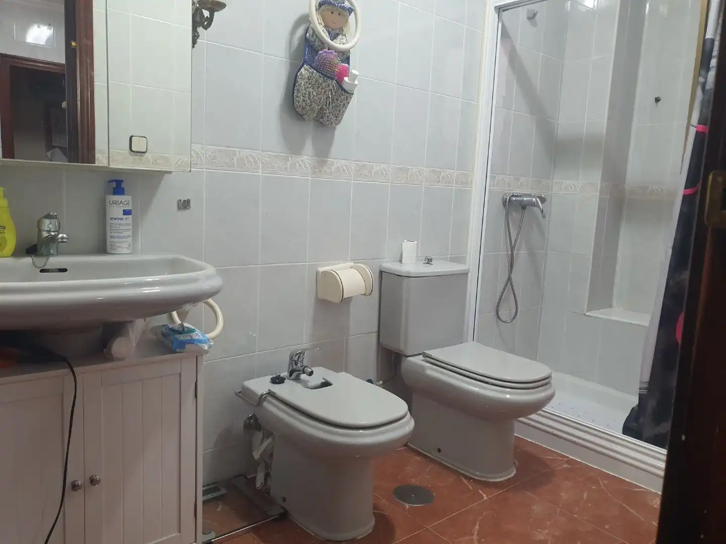 Casa adosada en venda a Calle Turia, 34, Coria del Río Bany de Casa adosada en venda en Coria del Río amb Traster i Balcó