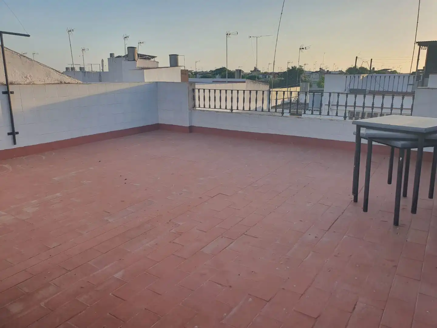 Casa adosada en venda a Calle Turia, 34, Coria del Río Terrassa de Casa adosada en venda en Coria del Río amb Traster i Balcó