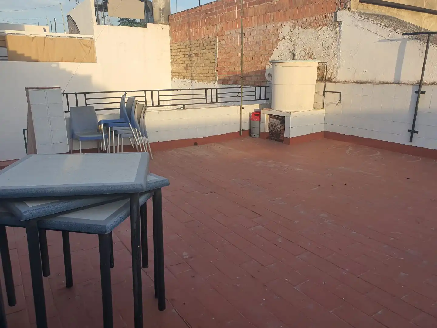 Casa adosada en venda a Calle Turia, 34, Coria del Río Terrassa de Casa adosada en venda en Coria del Río amb Traster i Balcó