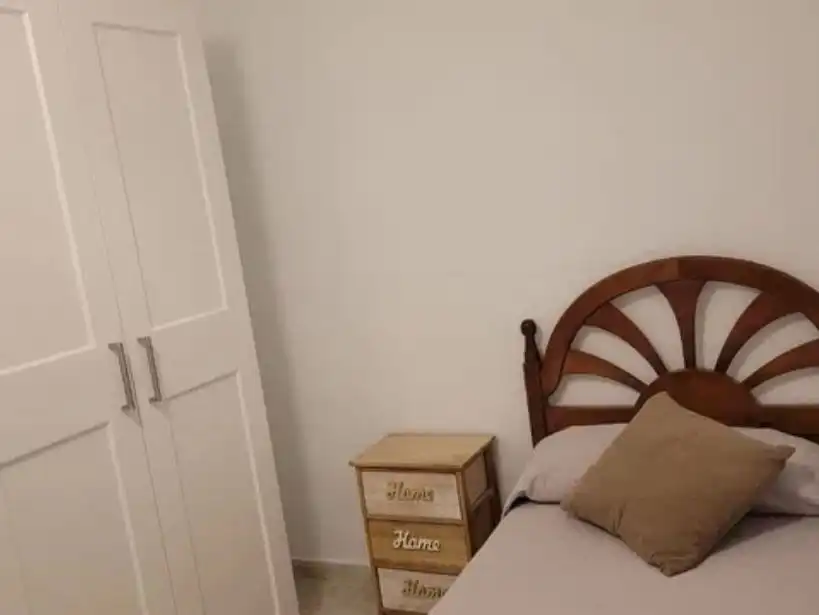 Flat for rent in Barrio Quineba, 2, Centro Bedroom of Flat for rent in Montequinto with Air Conditioner and Furnished