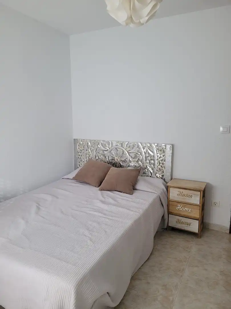 Flat for rent in Barrio Quineba, 2, Centro Bedroom of Flat for rent in Montequinto with Air Conditioner and Furnished