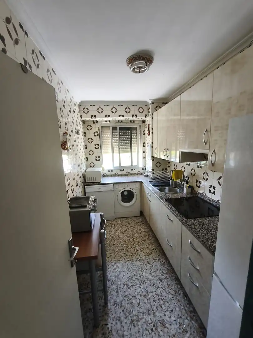 Cocina de Piso para compartir en Sevilla con Aire acondicionado, Terraza y Amueblado