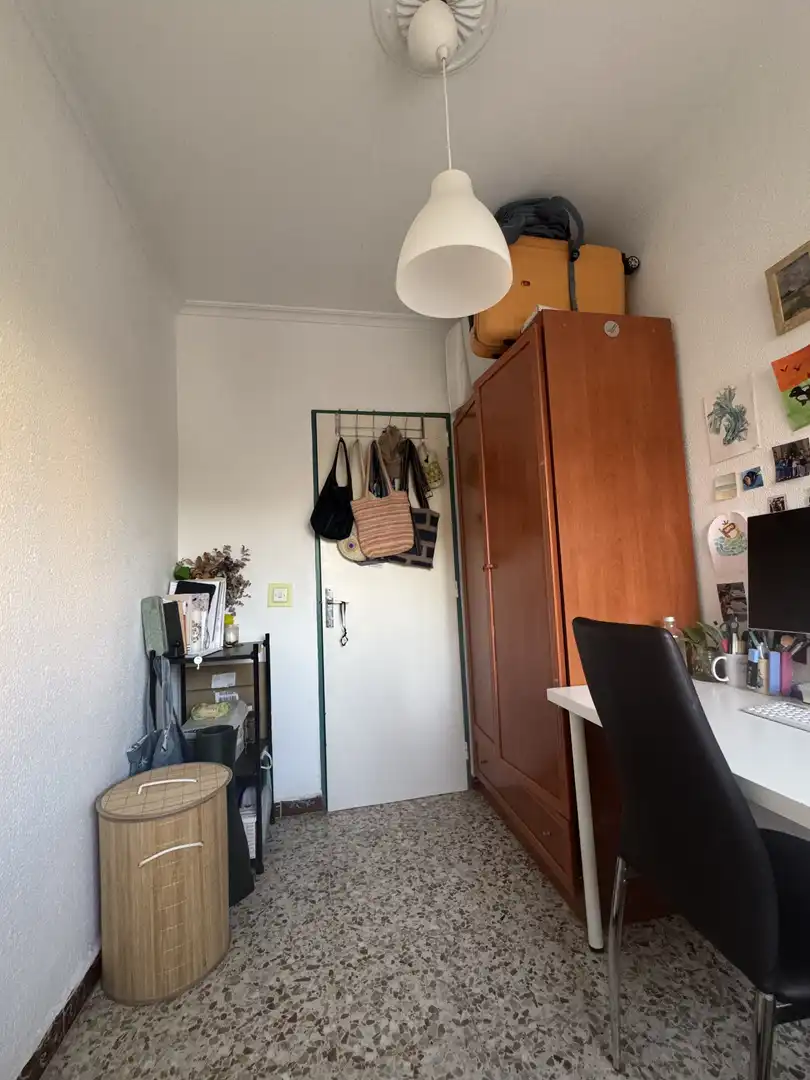 Habitación de Piso para compartir en Sevilla con Aire acondicionado, Terraza y Amueblado