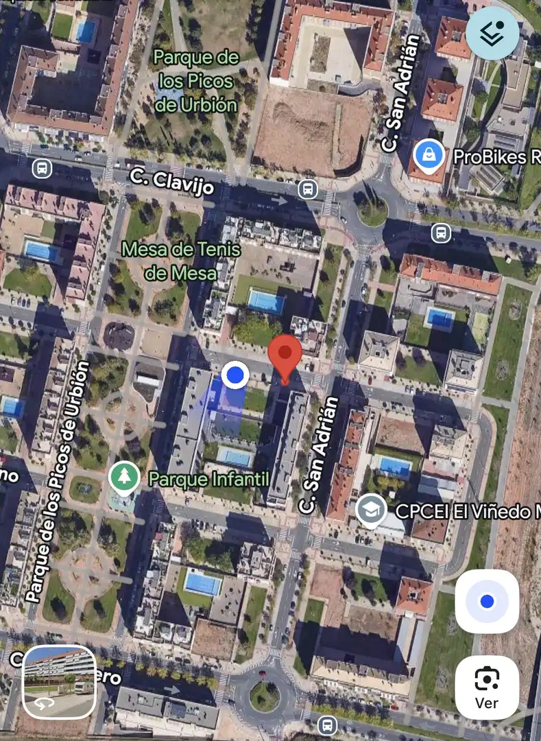 Vista exterior de Garatge en venda en  Logroño