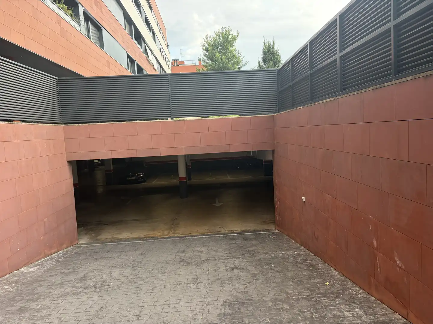 Aparcament de Garatge en venda en  Logroño