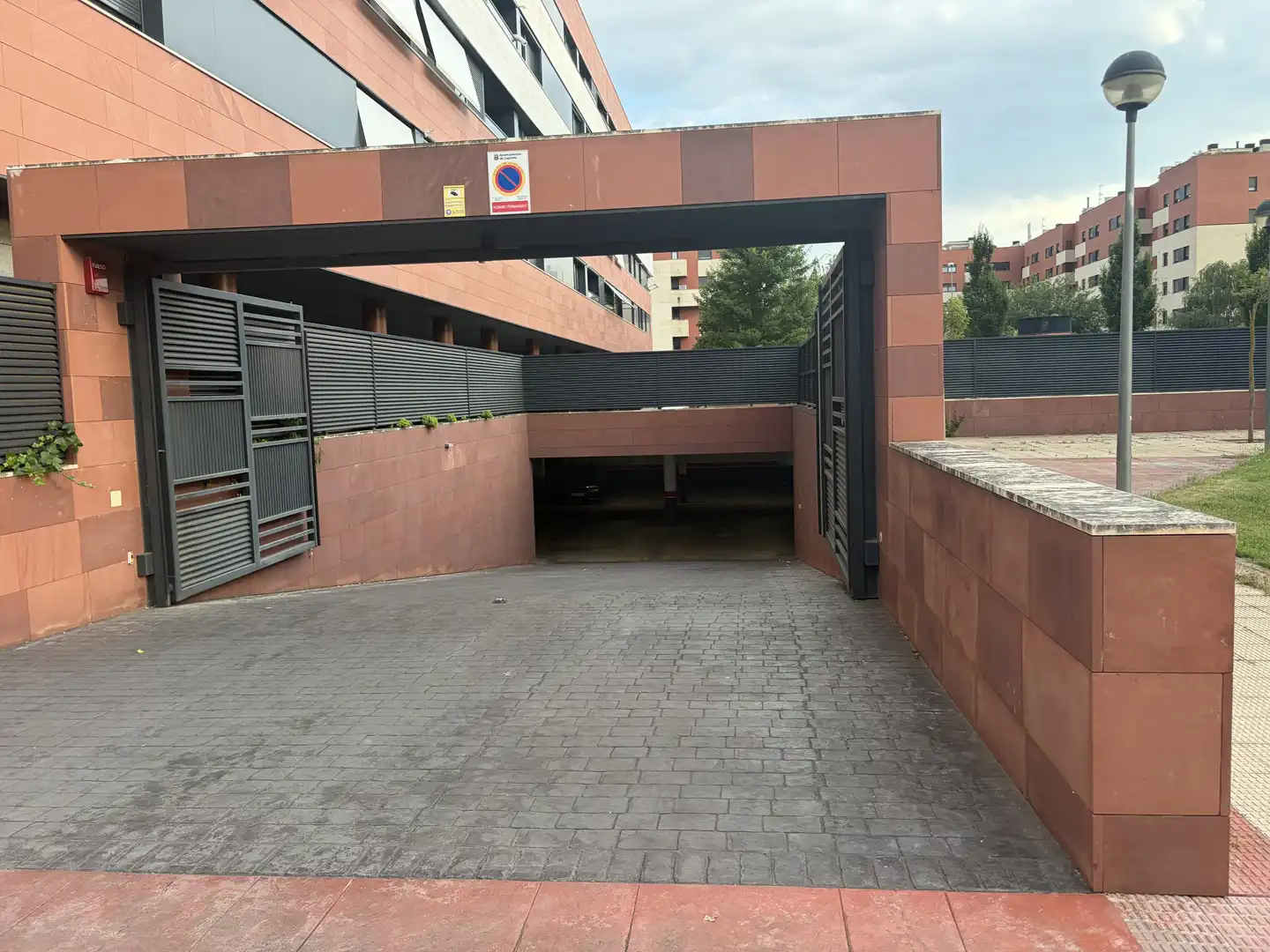 Aparcament de Garatge en venda en  Logroño