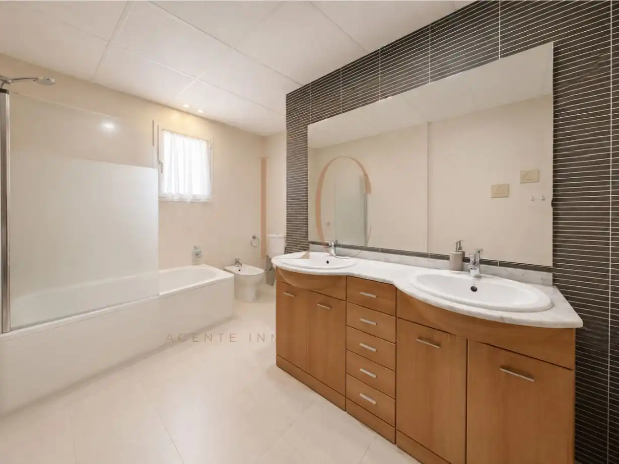 Piso en venta en Carrer Carinyena, 25, Cariñena - Carinyena Baño de Piso en venta en Vila-real con Aire acondicionado, Terraza y Balcón